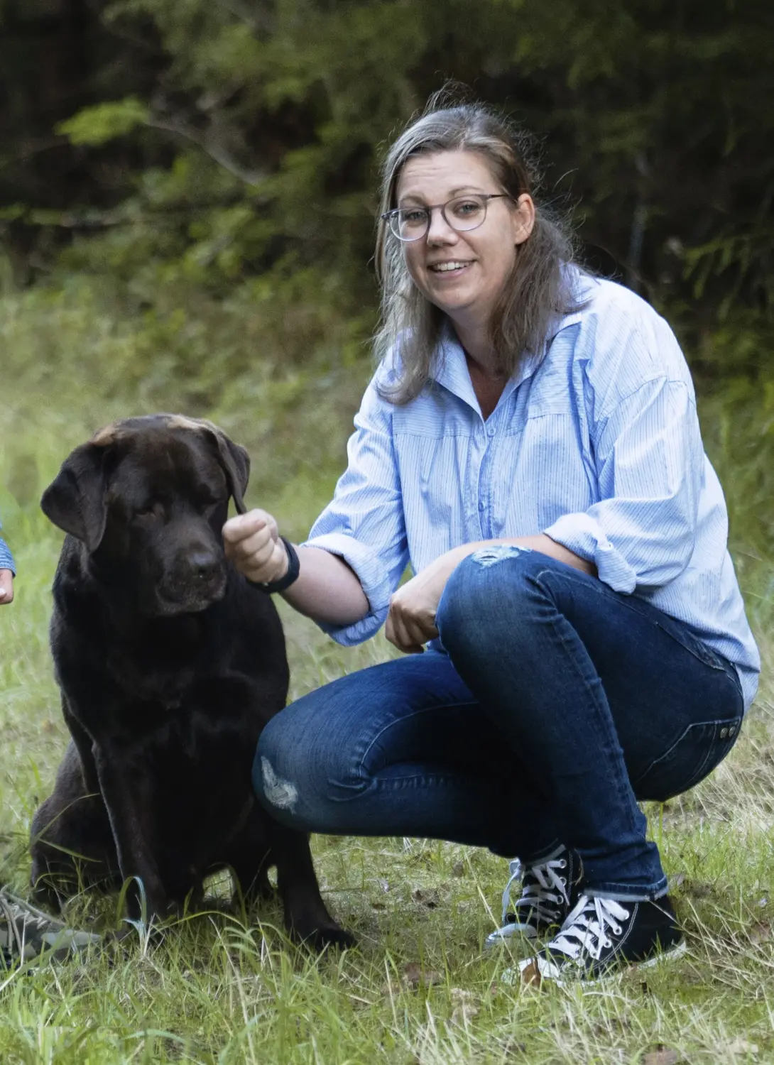 Traumazentrierte Fachberatung Jennifer Konrath- Jennifer mit Hund